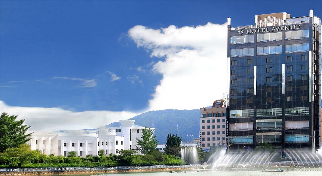 Hotel Avenue Changwon Exterior foto